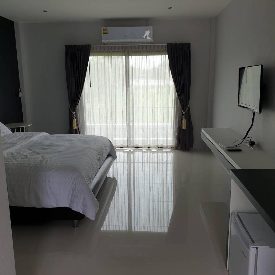 De Vine House Hotell Roi Et Eksteriør bilde