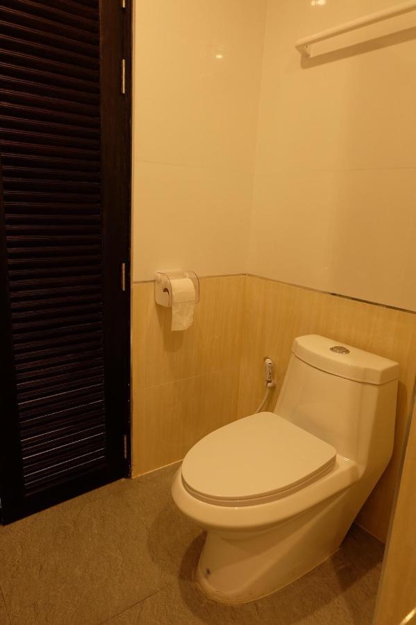 De Vine House Hotell Roi Et Eksteriør bilde