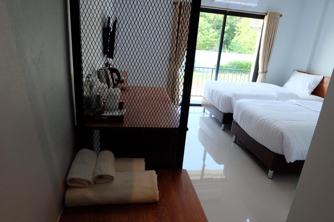 De Vine House Hotell Roi Et Eksteriør bilde