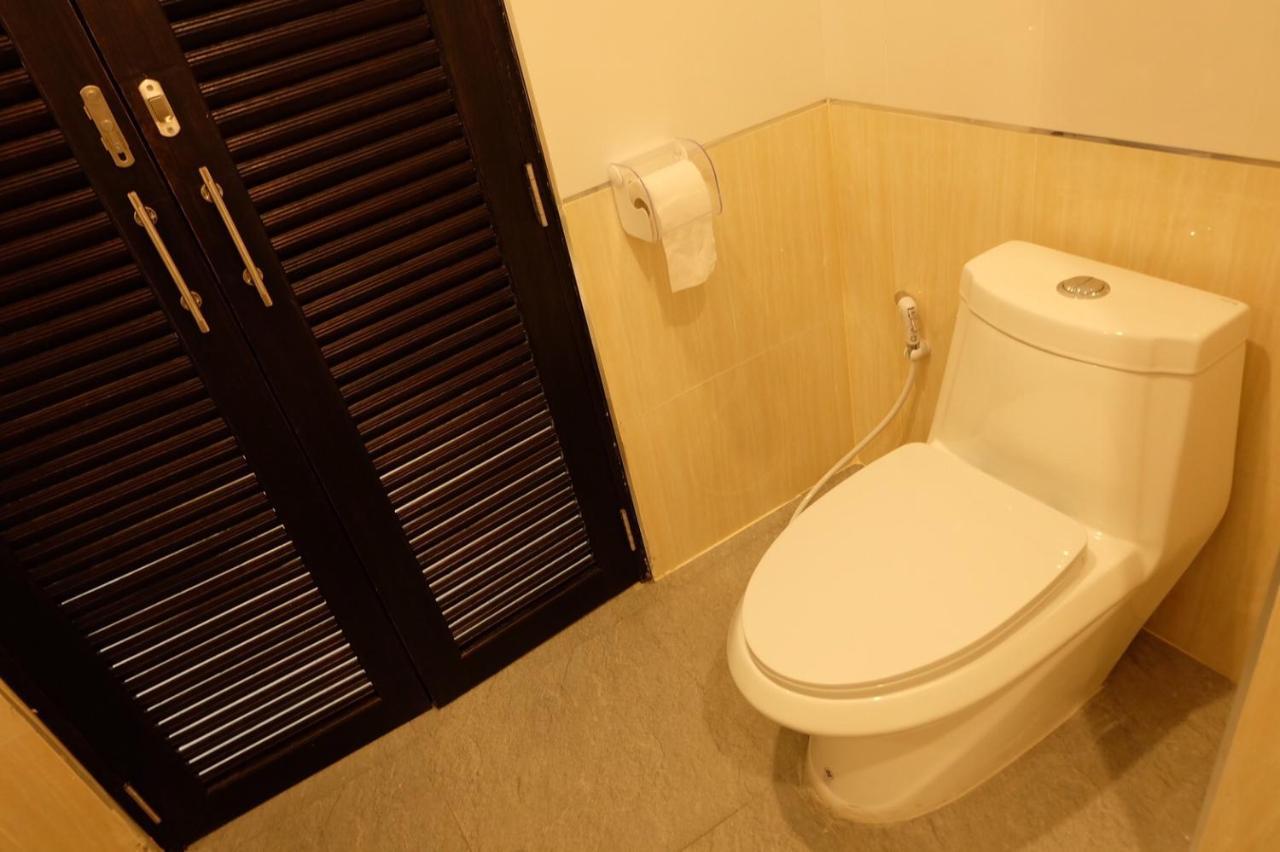 De Vine House Hotell Roi Et Eksteriør bilde